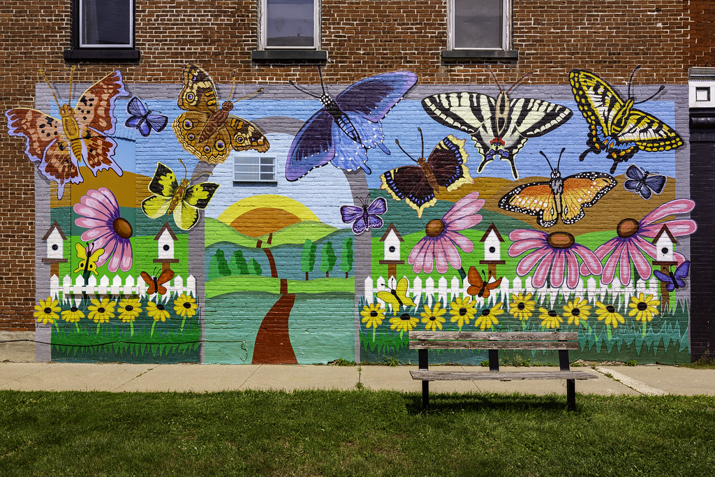Prairie du Sac Mural Mural on the side of the Ziegler Phot… Flickr