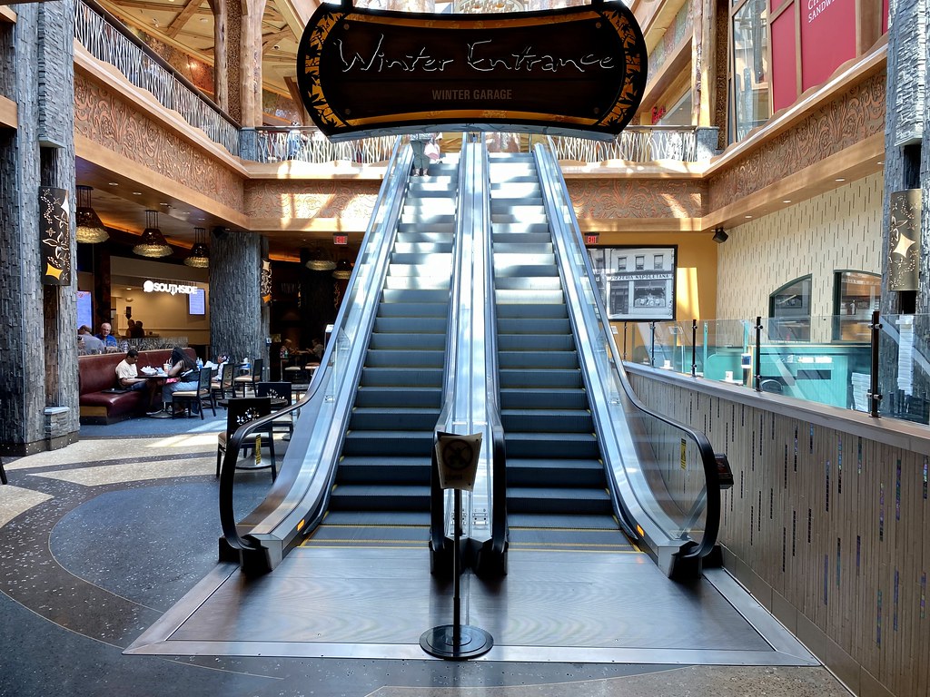 Uncasville, CT! Mohegan Sun! Andrew Quinney Flickr