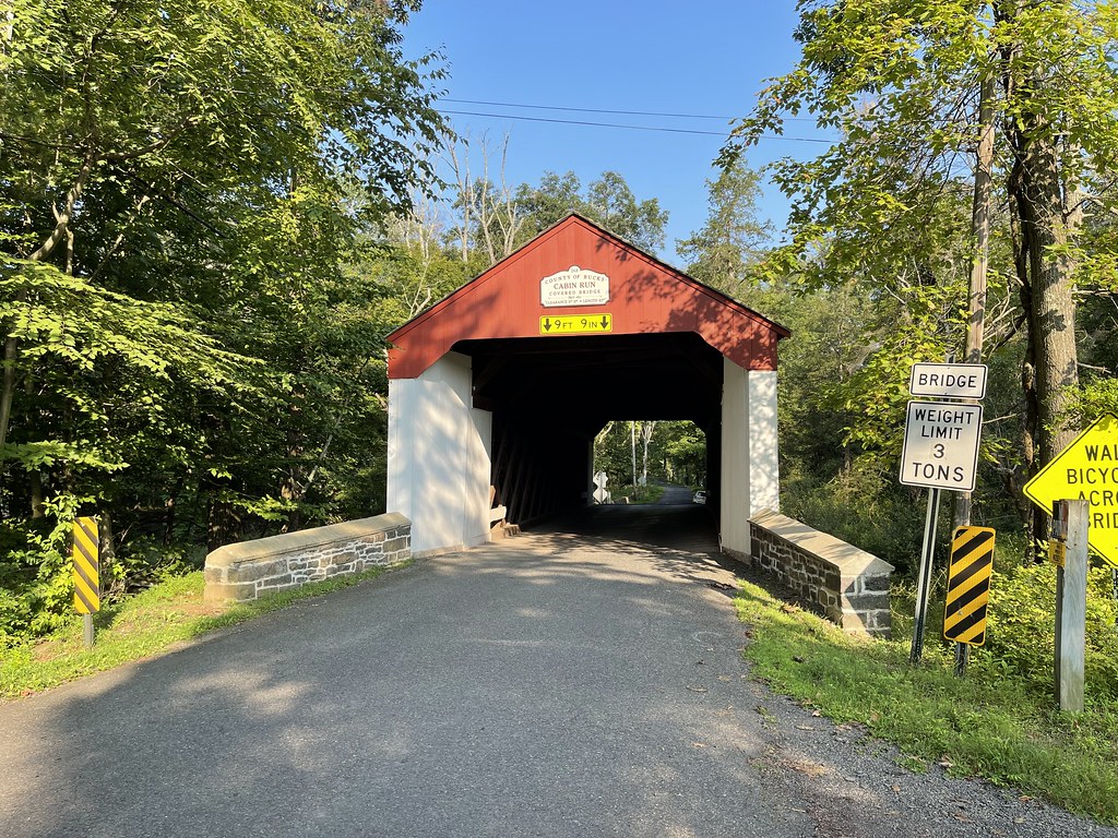 Cabin Run Covered Bridge in Pipersville, Pennsylvania. Spa… Flickr