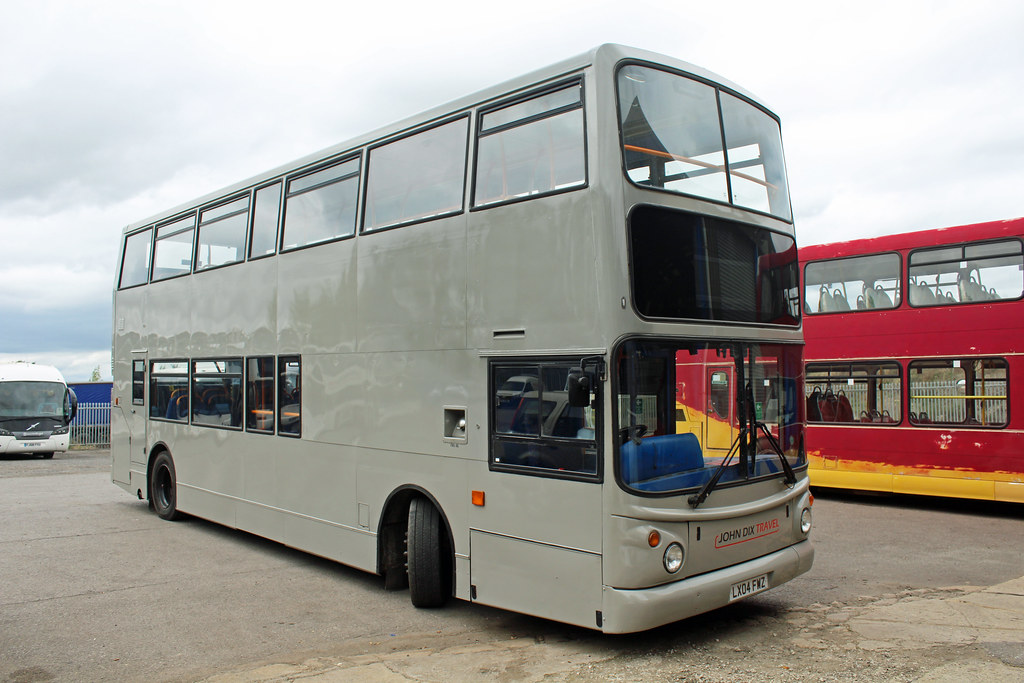 John Dix, Moreton Valence LX04 FWZ, Transbus Trident at th… Flickr