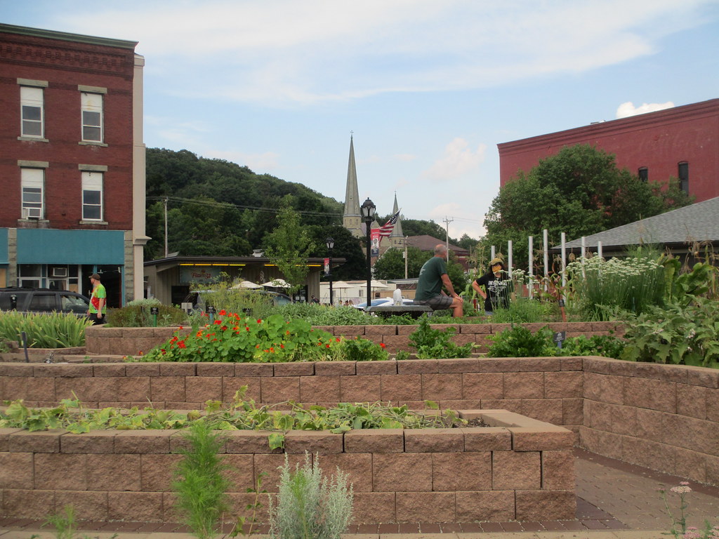 Wellsville, N.Y. view across Fassett GreenSpace toward Im… Flickr