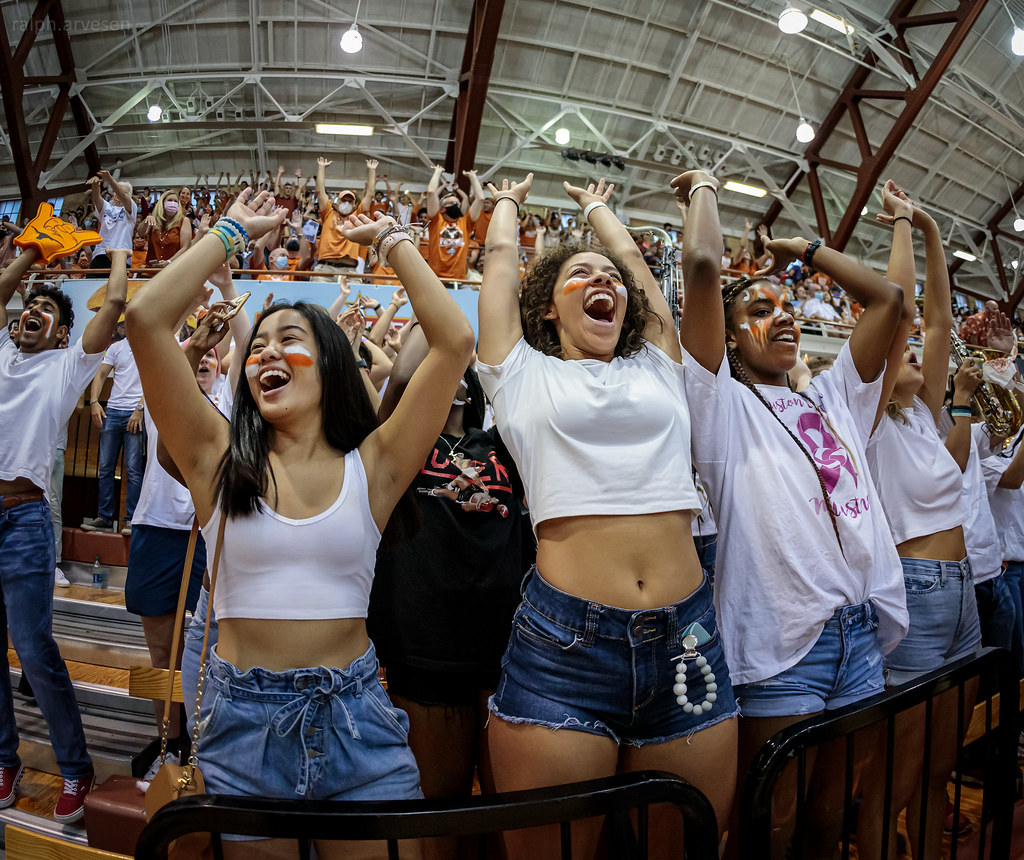 Texas Volleyball in Austin, Texas (highlights, 20210827)… Flickr