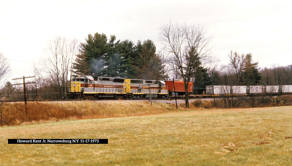 NARROWSBURG NY EL train PO87 westbound on the Delaware Div… Flickr