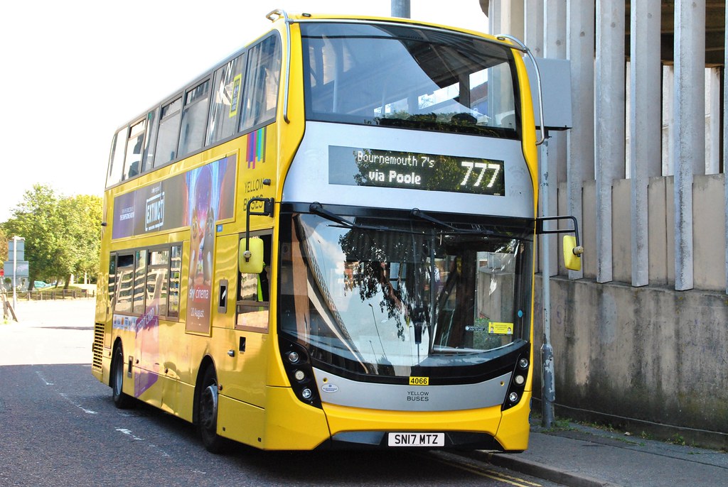 4066 SN17 MTZ Serpentine Lane, before it working the Bourn… Flickr