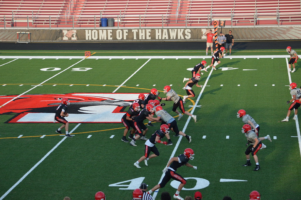 MSFB, Varsity Scrrimmage (20210820) 140 Maine South Football Flickr