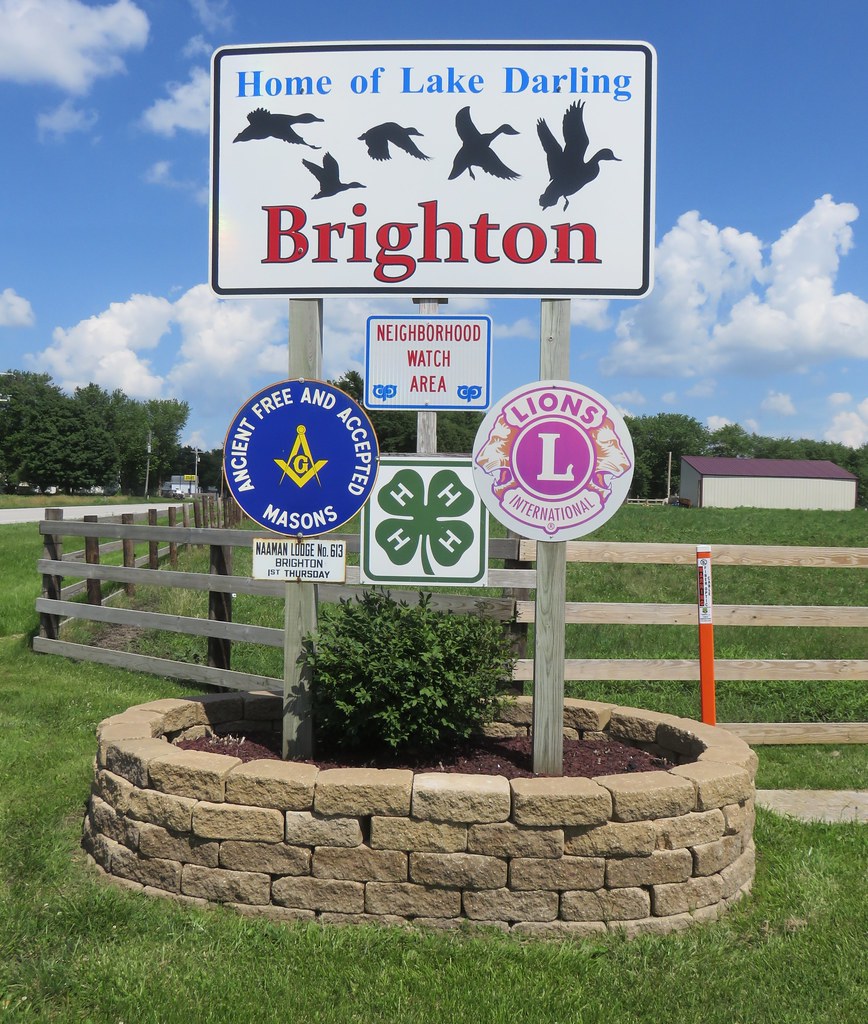 Brighton Sign (Brighton, Iowa) Brighton, Iowa is a… Flickr