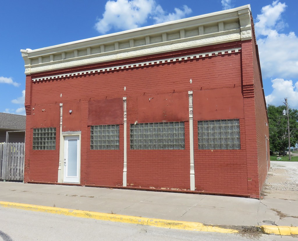Storefront Building (Richland, Iowa) Located at 100 North … Flickr
