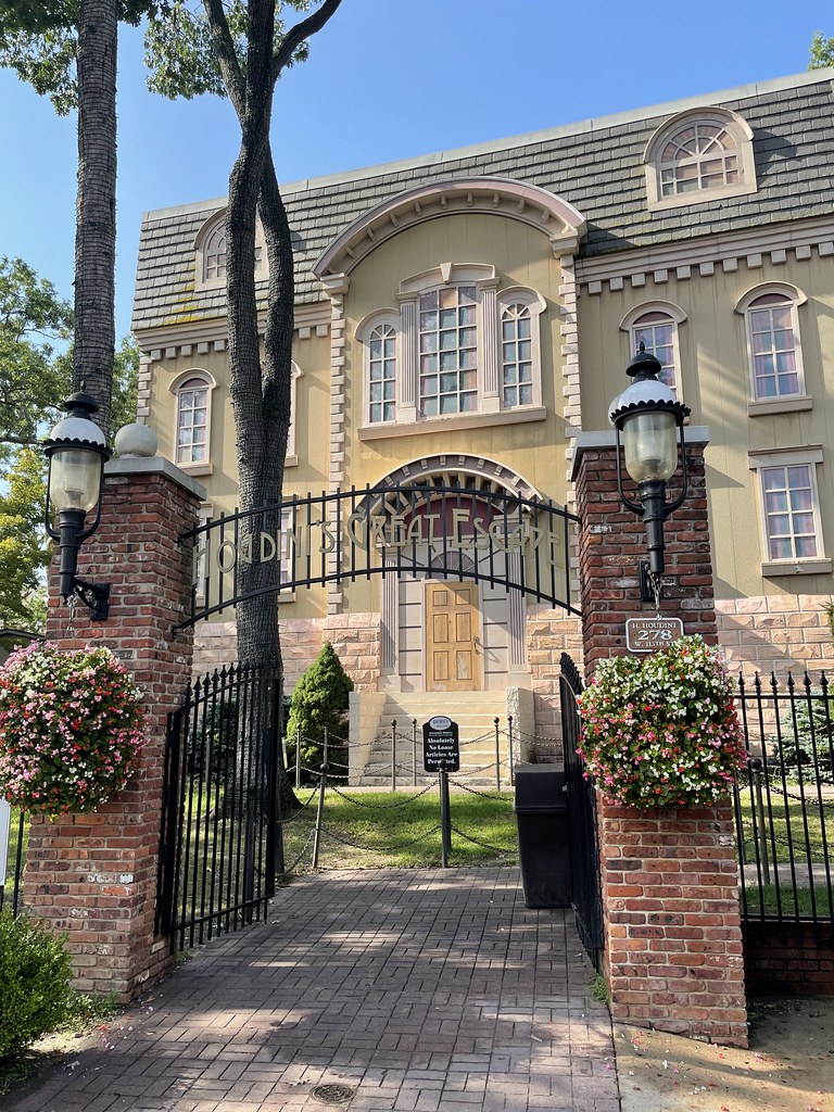 NJ Six Flags Great Aventure Houdini’s Great Escape Flickr