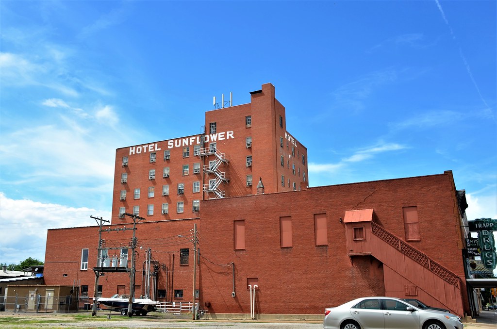 Kansas, Abilene, Hotel Sunflower (Rear Elevation) The Hote… Flickr