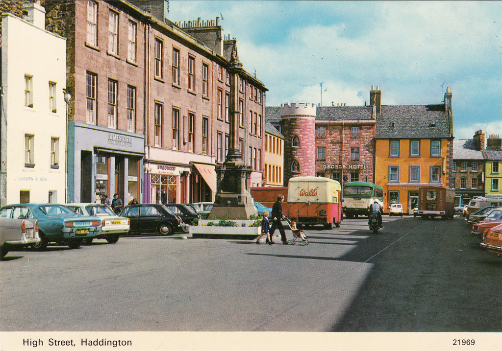 High Street, Haddington old postcard 1970s Perhaps 1973/74… Flickr