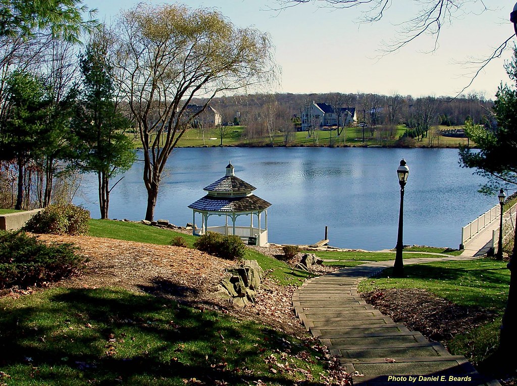 Spring at Canterbury Lake in Randolph, NJ This 14 acre pri… Flickr