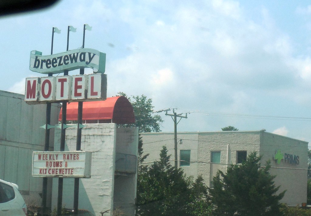 Breezeway Motel Fairfax, VA neshachan Flickr