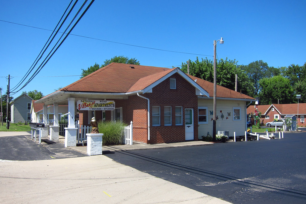 motor court converted to apartments on US 40 in Hancock County