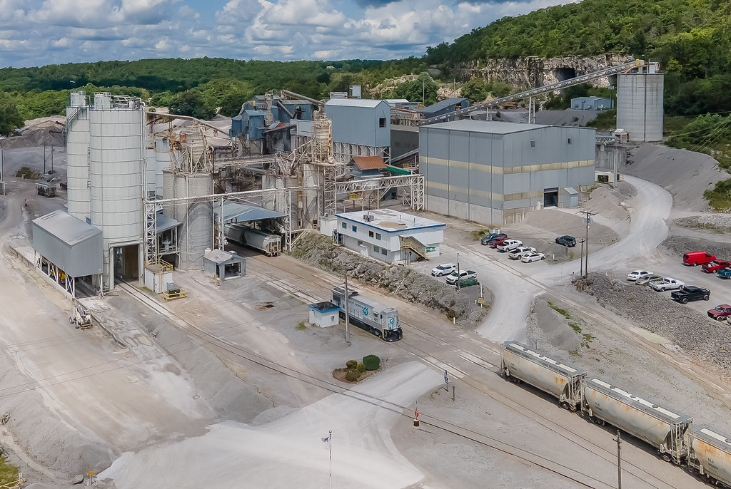 Lhoist North America Minerals LNAX 4023 (GE B237) Crab Or… Flickr