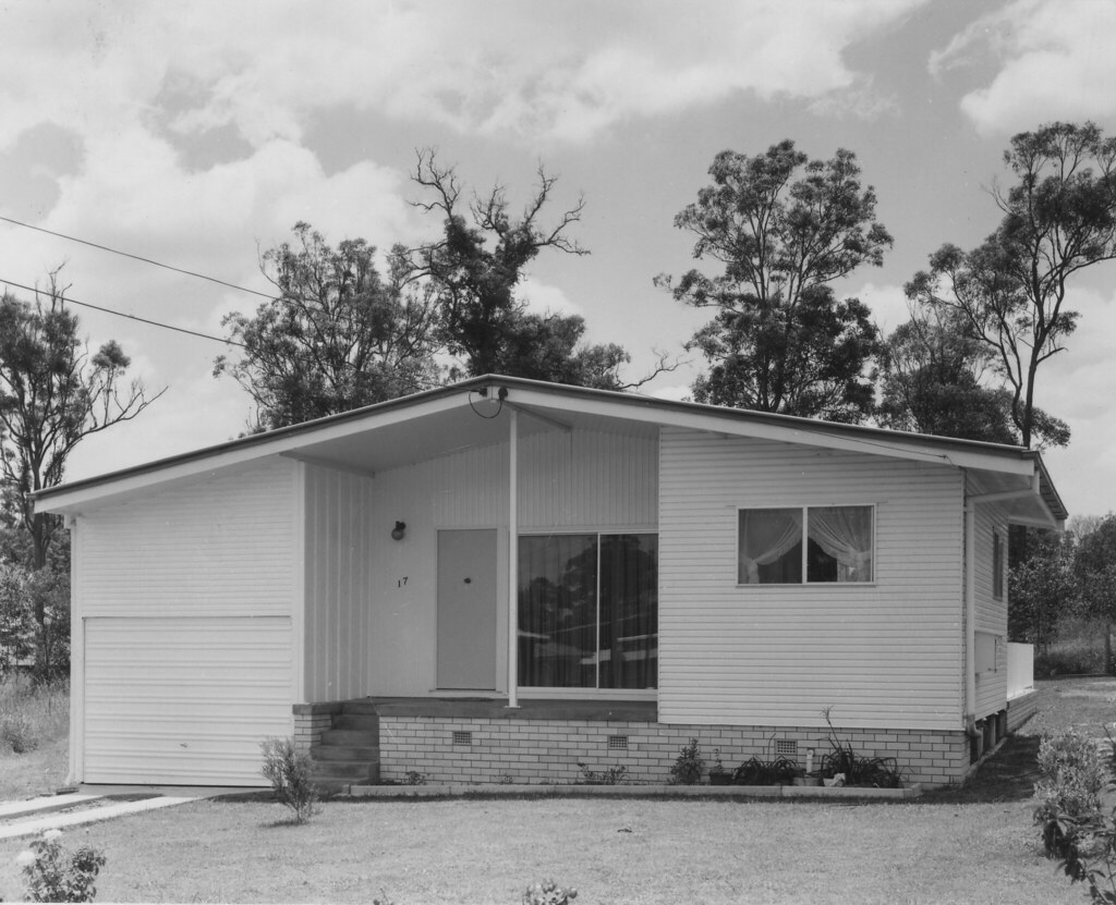ITM1685657 Queensland Housing Commission home, 1973 Flickr