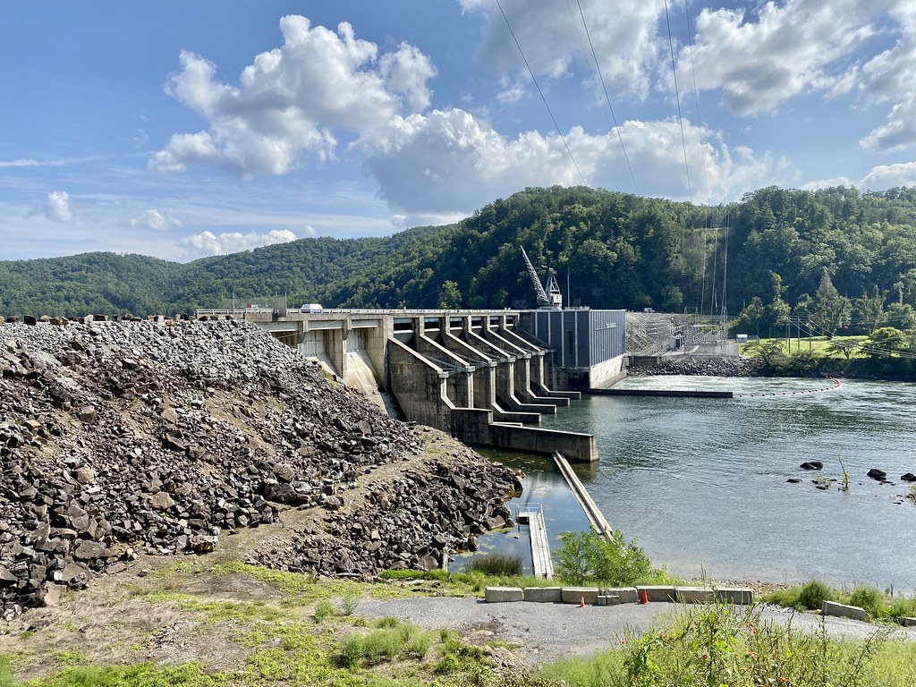 Chilhowee Dam, Tallassee, TN Built between 1955 and 1957 a… Flickr