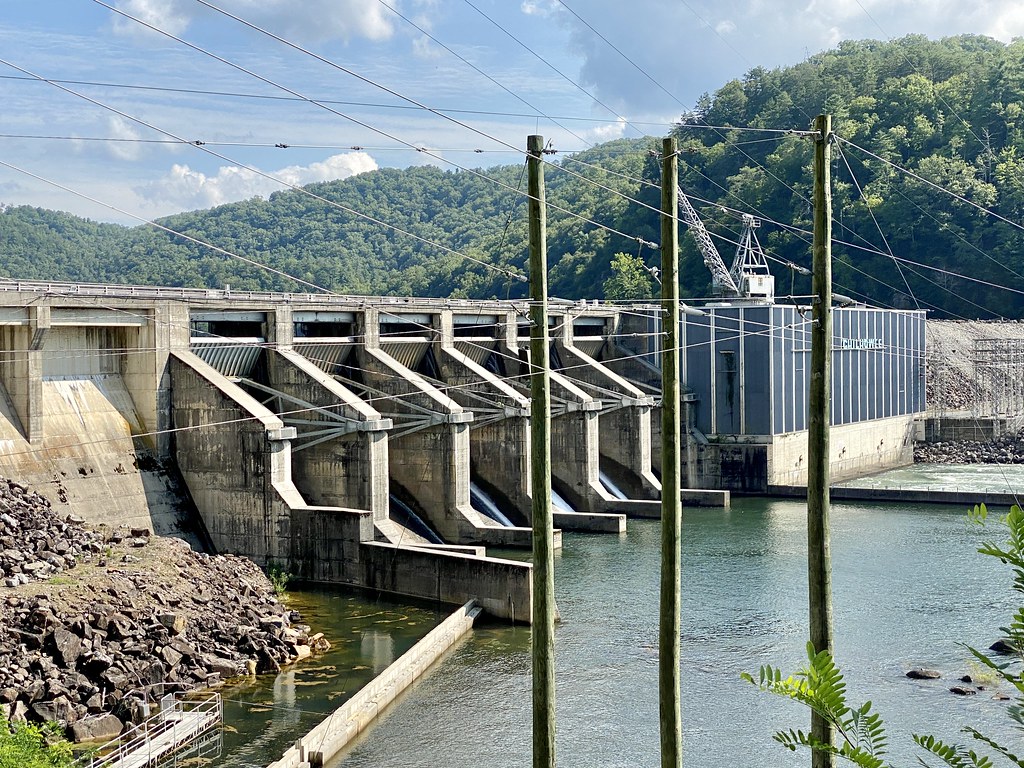 Chilhowee Dam, Tallassee, TN Built between 1955 and 1957 a… Flickr