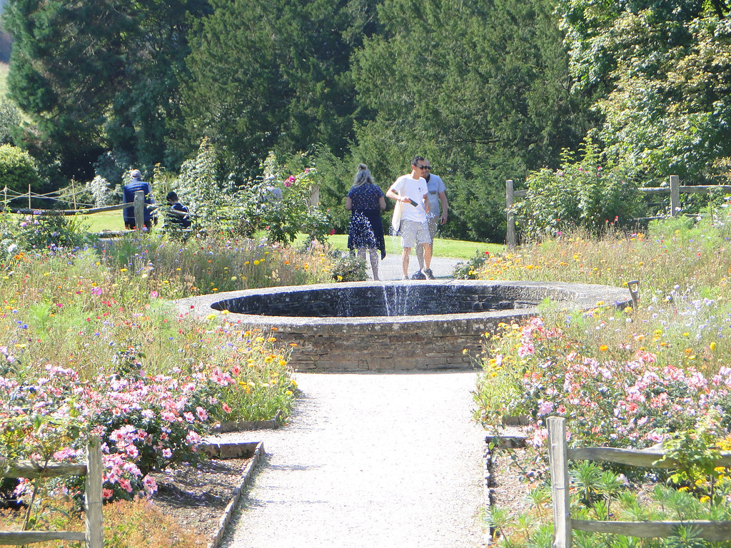 Buckland garden carojonson Flickr