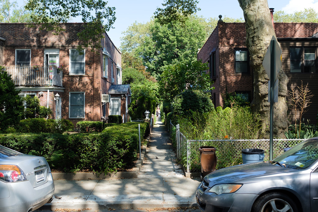 nyc sunnyside gardens 1 Sunnyside Gardens (Clarence S. S… Flickr