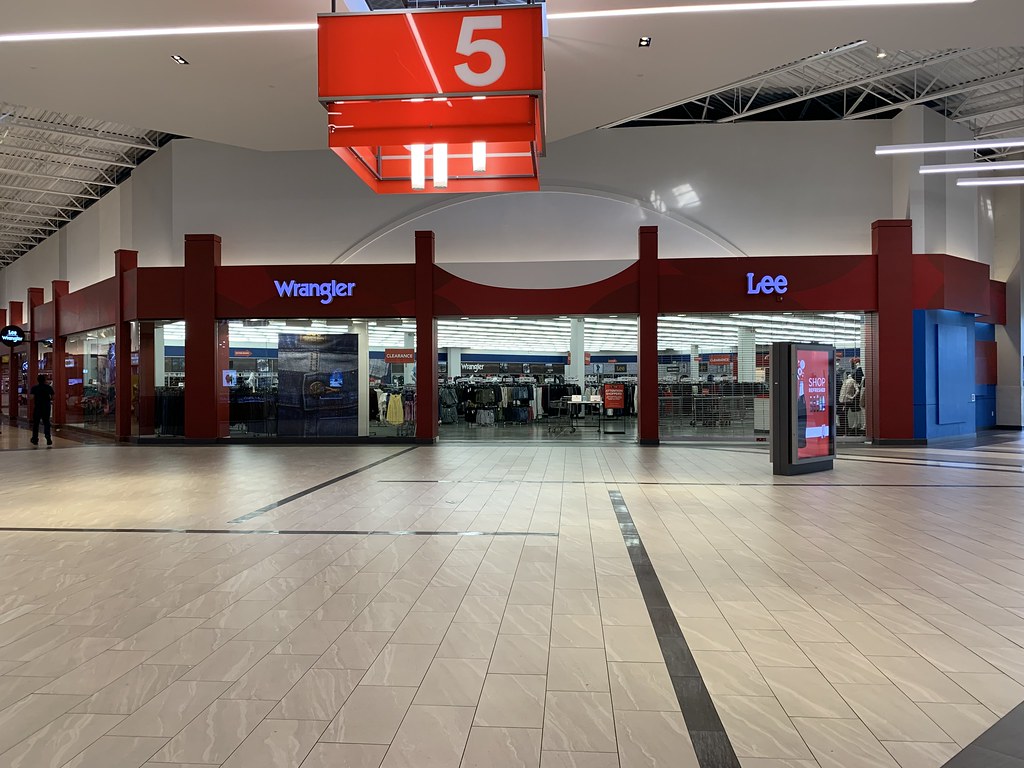 Lee Wrangler Clearance Center Lee Wrangler Clearance Cente… Flickr