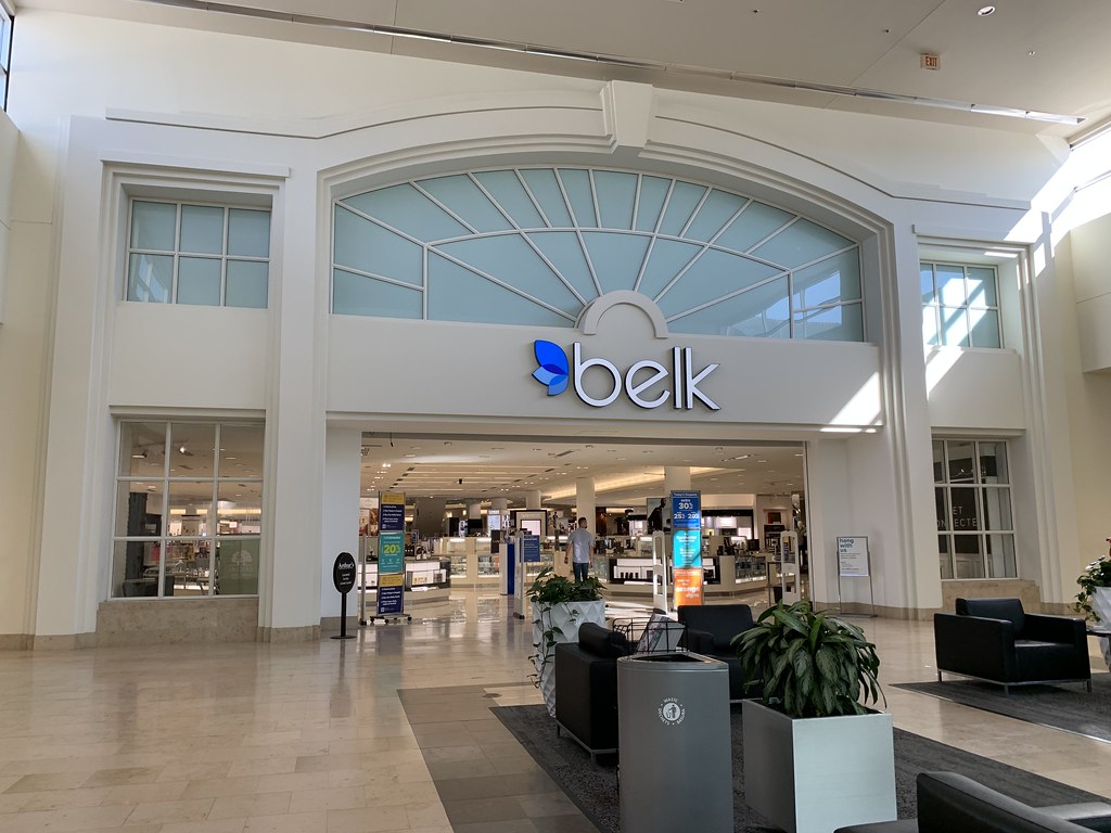 Belk Belk (332,509 square feet) 4400 Sharon Road, SouthPar… Flickr