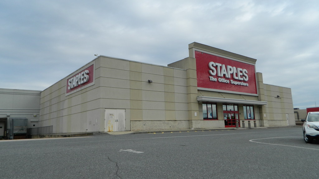 Staples Staples 1224 1480 Concord Parkway North, Suite 35… Flickr