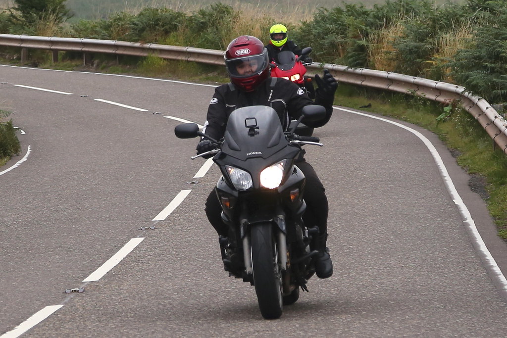 Motorbike Group on Crow Road. A wave from the girls. Great… Flickr