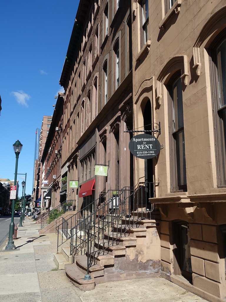 202109030 Philadelphia, PA Brownstones on Walnut Street be… Flickr