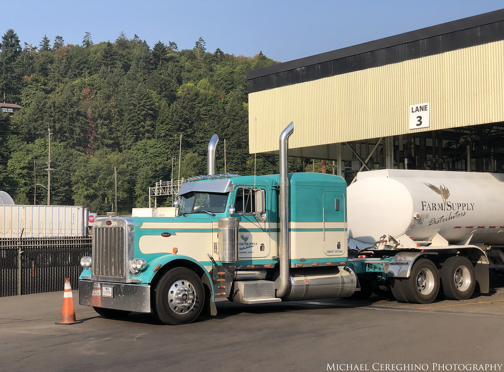 Farm Supply Distributors Peterbilt 379, Truck 15 Farm Sup… Flickr