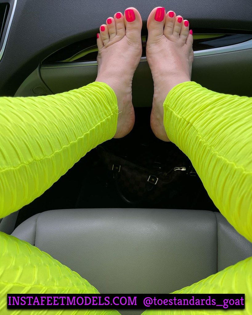 toestandards_goat feet fetish mode… Flickr