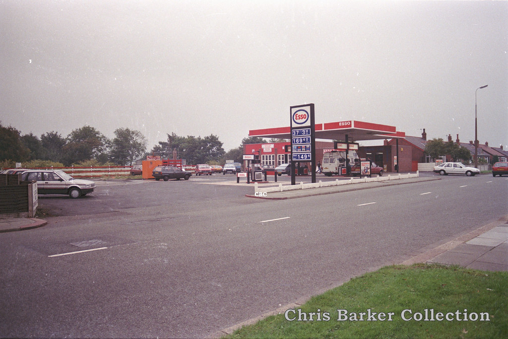 Esso Corner Lane, Hindley Green, Leigh, Greater Manchest… Flickr