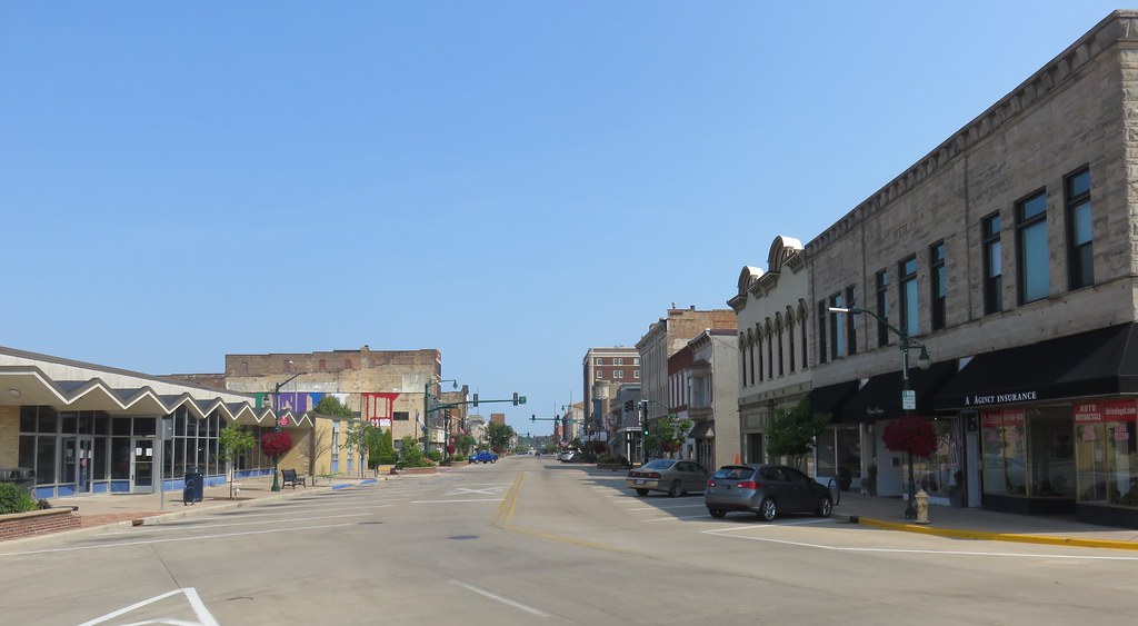 Downtown Elkhart, Indiana The Elkhart Downtown Commercial … Flickr