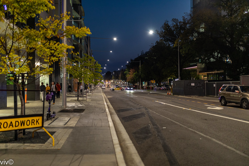 At about 8 pm on a clear autumn weekday night, busy scener… Flickr