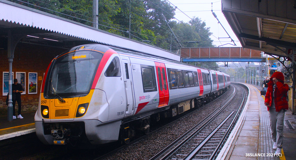 720550 5H34 140921 Stansted Mountfitchet 720550 stands pri… Flickr