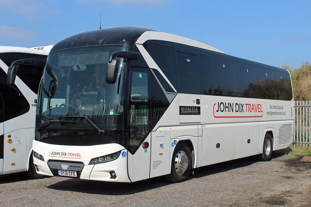 John Dix, Moreton Valence OY21 CFE, Neoplan Tourliner at t… Flickr