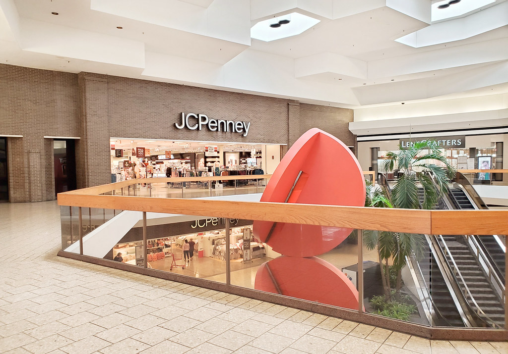 JCPenney at Lakeside Mall Sterling Heights, MI The Caldor Rainbow