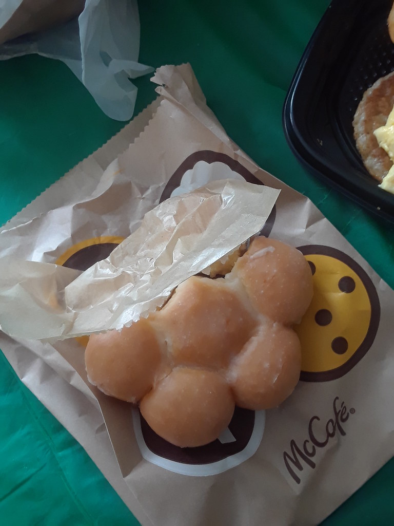McDonald's Glazed Pull Apart Donut (coated in a delicious,… Flickr