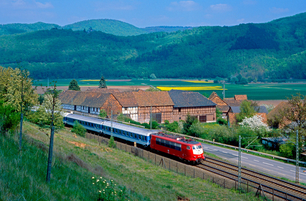 Mit dem Interregio durch das Hessenland Bei Weiden im Werr… Flickr