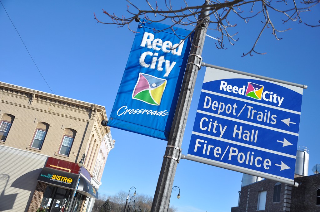 One Way Or The Other Downtown Reed City, the seat of Osceo… Flickr