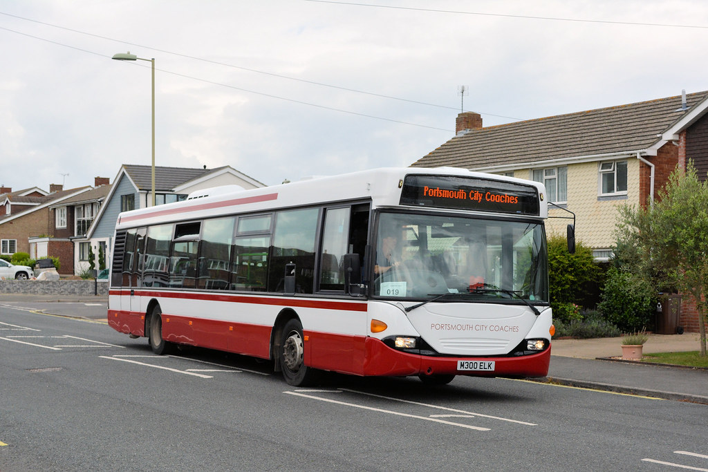 Portsmouth City Coaches M300 ELK Jellicoe Avenue, Gospor… Flickr