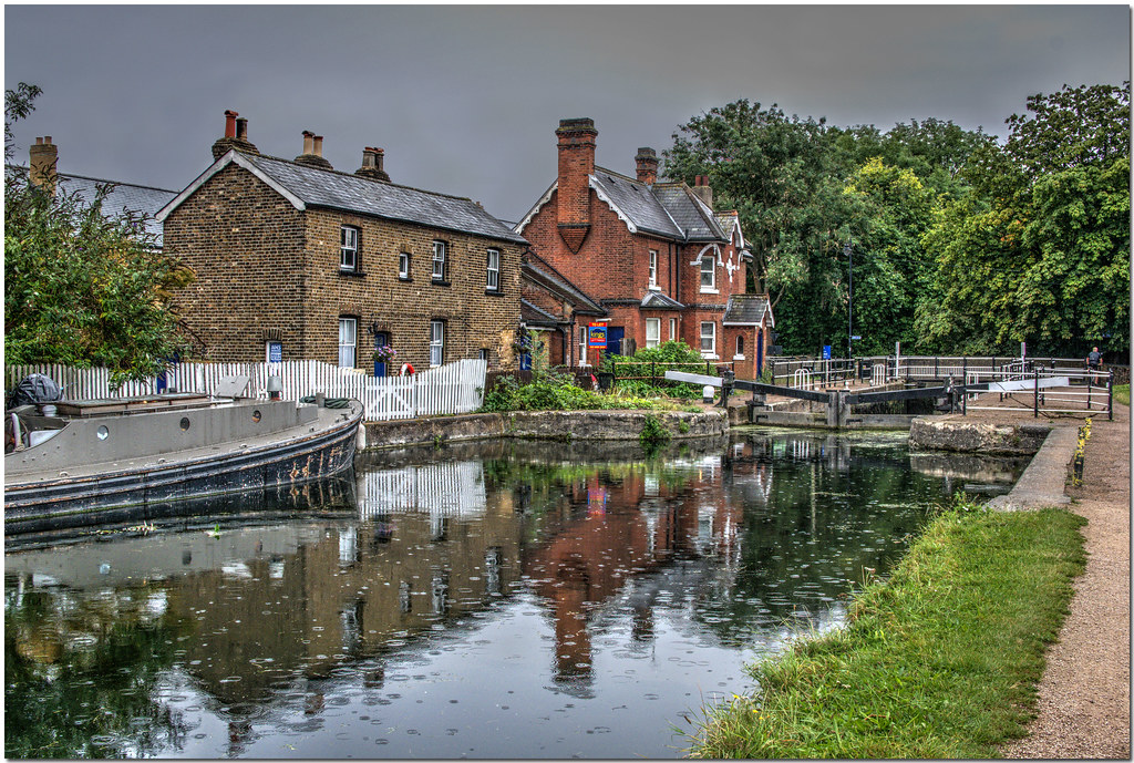 Enfield Lock Enfield Lock on the Lea Navigation, Essex, on… Flickr