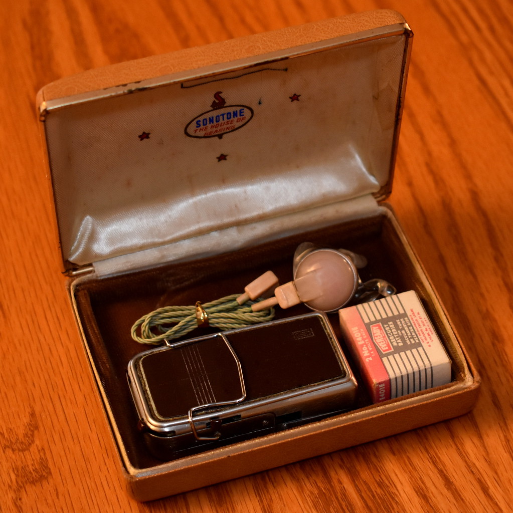 Vintage Sonotone Model 300 Transistor (Body) Hearing Aid, … Flickr