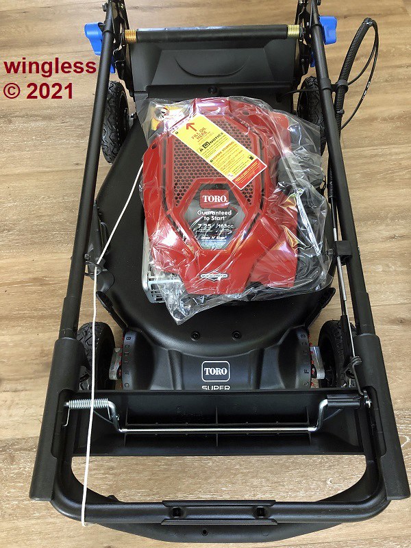 wingless’ Toro 21386 Personal Pace SMARTSTOW Super Recycler 21” Mower