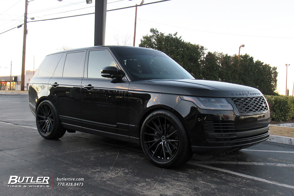 Range Rover with 22in Vossen HF4T Wheels and Michelin Pilot Sport AS3 Plus Tires a photo on