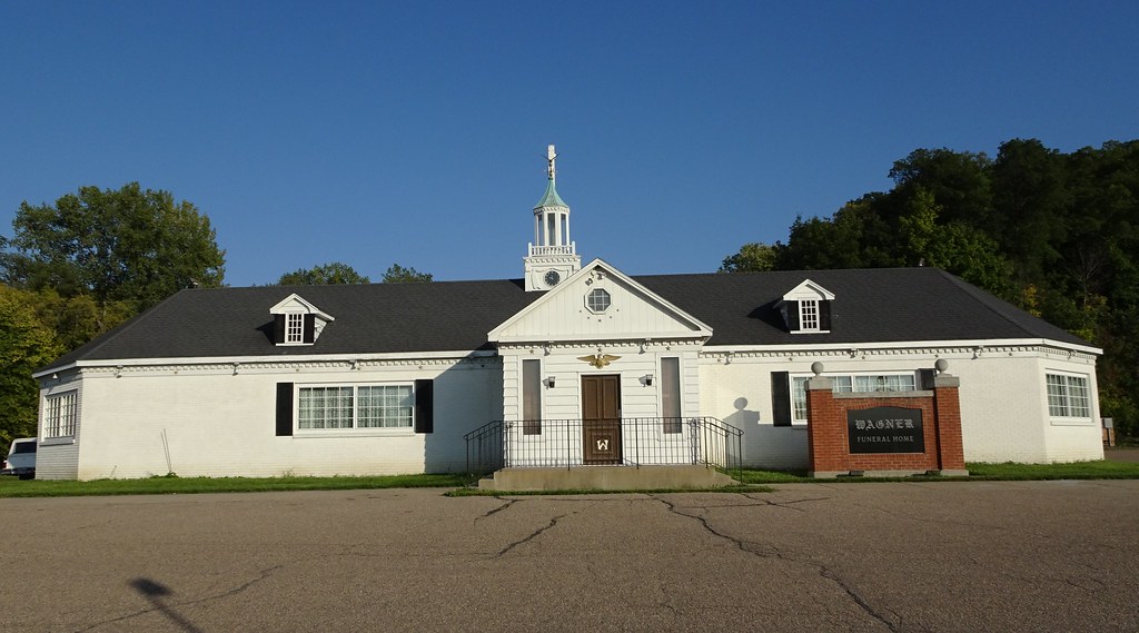 Wagner Funeral HomeJordan, MN PHD280 Flickr