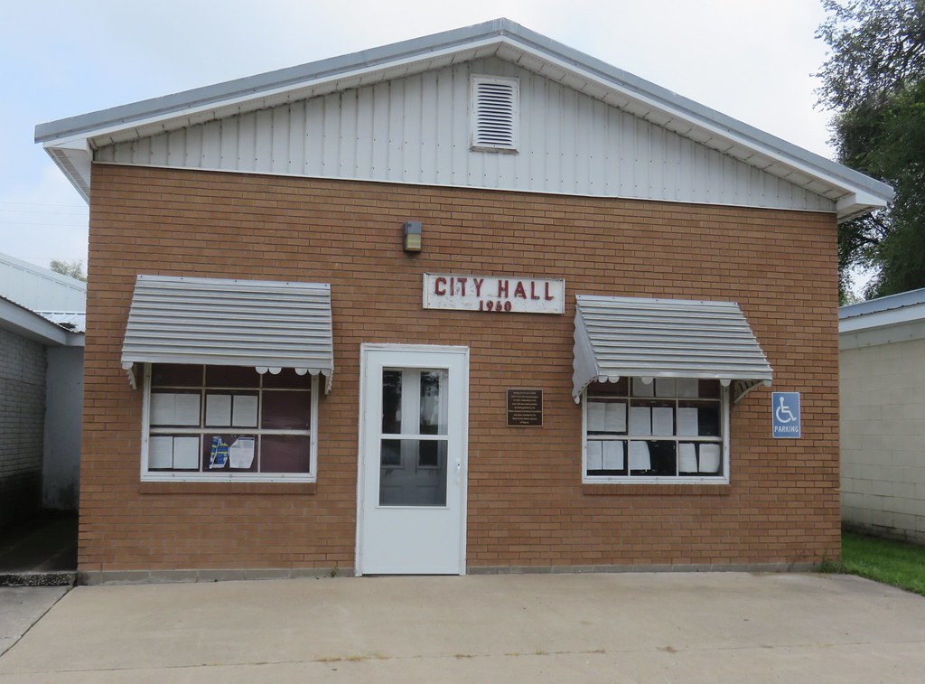 Hull, Illinois City Hall Hull, Illinois is a small town lo… Flickr