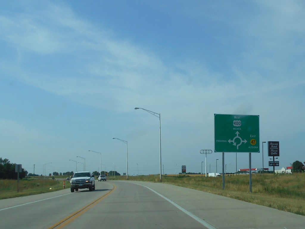 Fredonia, KS US 400 Fredonia, KS US 400 W Bound at K47.… Flickr