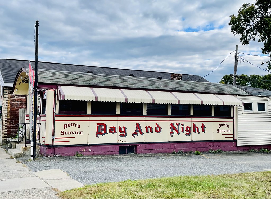 Day And Night Diner in Palmer, Massachusetts. Worcester Lu… Flickr