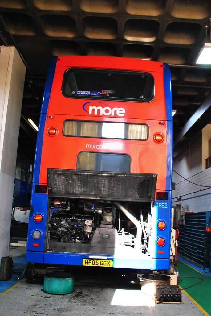 1832 HF05 GGX Poole Bus Garage on Sunday 26 September 2021… Flickr