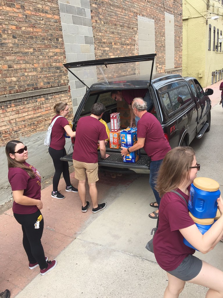 Help Homeless Shelters Project Donations of non perishable… Flickr